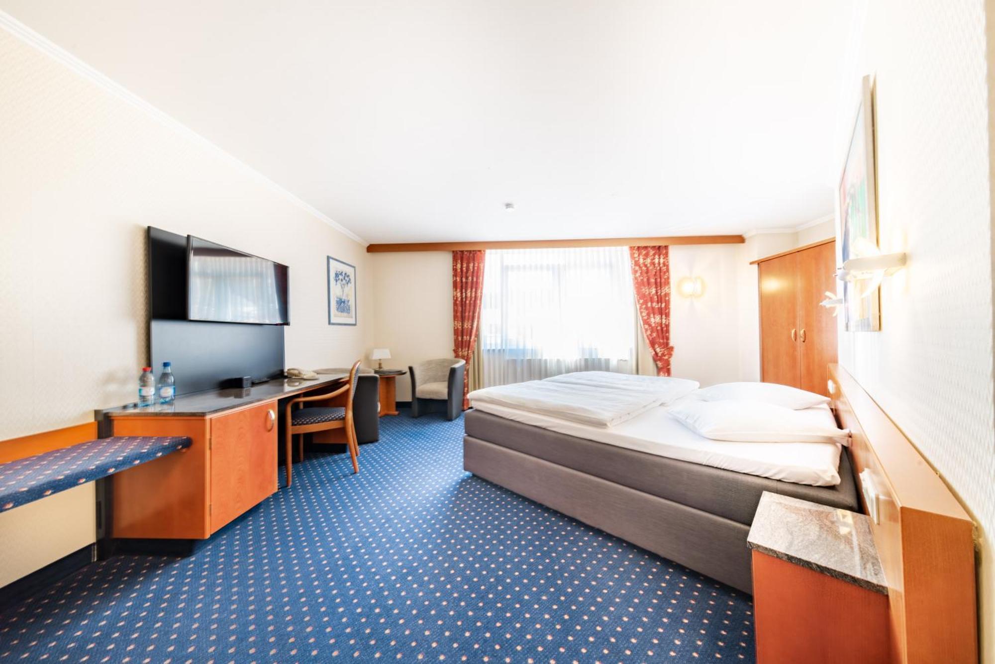 Koener Hotel & Spa Клерво Екстериор снимка
